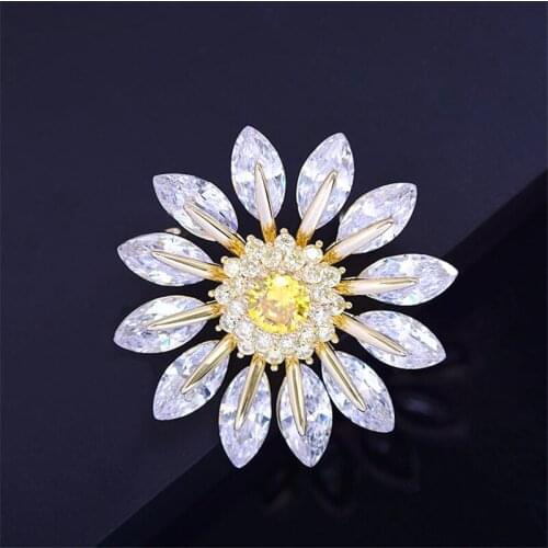 Hot Charming Sun Flower Brooches for Women Cubic Zirconia Daisy Corsage Clothes Accessories Scarf Sweater Sunflower Brooch Pin