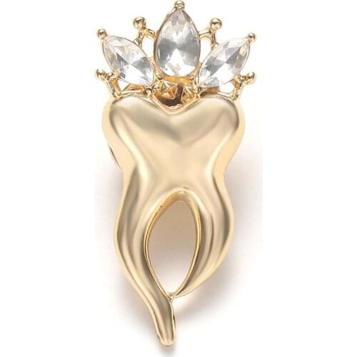 Luxury Zircon Crown Tooth Brooch Cute Medical Dentist Enamel Pins Badge for Women Men Clothes Backpack Accessories Office Gift