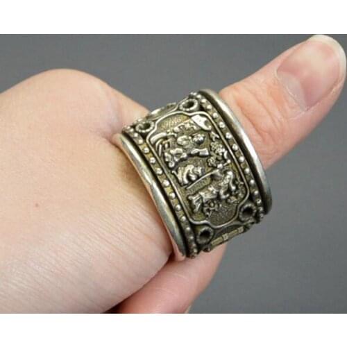 Collecting antiques pulling back ancient bronze, mens rings, Tibetan Silver sculpture fingers