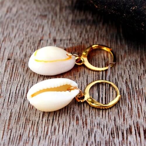2020 Hot Sale Shell Earrings Sexy Natural Seashell Earings Fashion Jewelry for Women Statement Earrings Trendy Irregular HJUEY