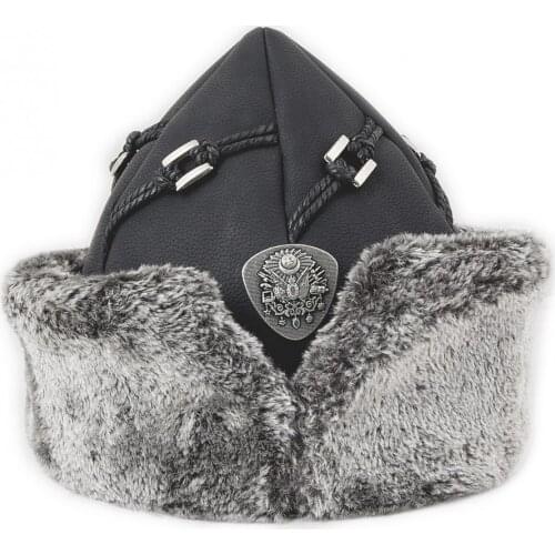 Depotalha Kürk Detaylı Üzeri Örgü ve Metal İşlemeli Osmanlı Armalı Yeni Şapka Börk Erkek Soğuktan Koruyucu Başlık