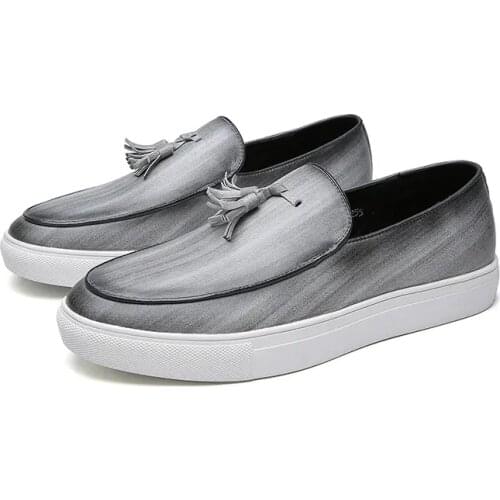 B72x New Comfortable Fashion Large Size Board Shoes Men Korean Version of A Foot with Loafer Casual Europe Station Mens Shoes