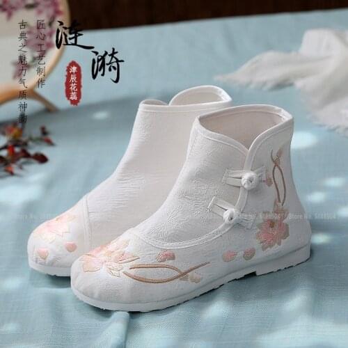 Chinese Style Traditional Ancient Retro Hanfu Embroidery Shoes Women Cosplay Yue Opera Stage Vintage Ankle Boot Fashion Footwear