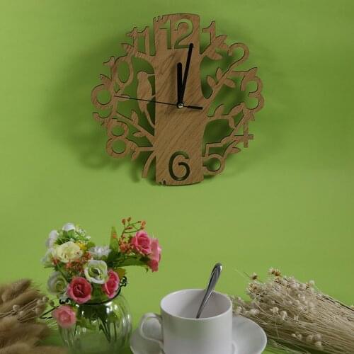 Modern Wood Vintage Design Wall Clock Fashion Style Home Living Room Coffee Shop Chic Bar Personality Quiet Clock Square Shape