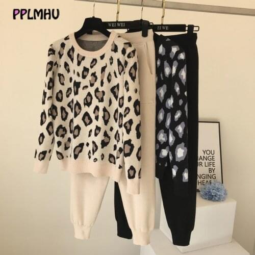 Leopard prints knitted two piece suit women fashion streetwear casual tops and pants 2020 autumn winter loose sweaters outfit