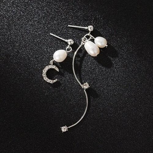 New Asymmetric Moon Simulated Pearl Earrings Women Fashion Korean Temperament Rhinestone Earring Long Personality Ear Jewelry