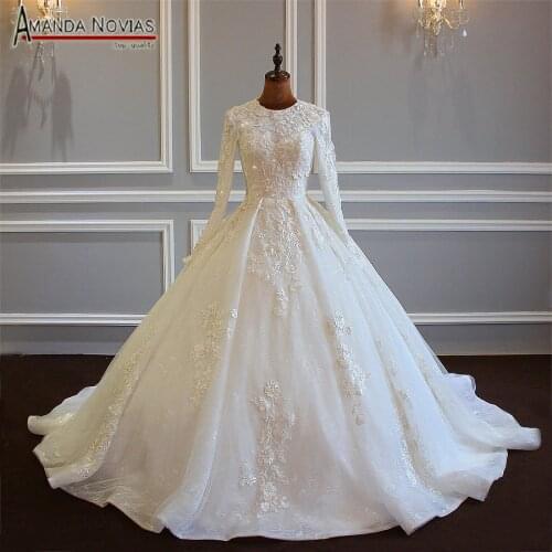 2020 New Design Muslim Wedding Dress With Lace Flowers