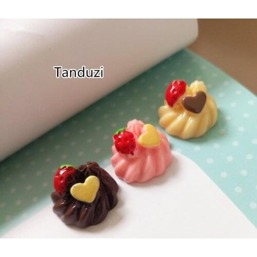 Tanduzi 20PCS Cute Cabochons Resin Cream Flatback Scrapbooking DIY Miniature Food Simulation Creams With Strawberry Decoden