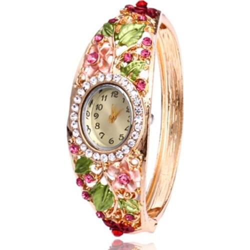 New Golden Luxury Bracelet Watch Lady Flower Design Alloy Band Elegant Women Wristwatch Crystal Female Dress Watch
