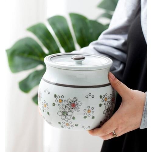 Ceramic Salt Jar Seasoning Box Seasoning Jar Kitchen Oil Tank Seasoning Containers Japanese Lard Jar Sucrier Red Chili Oil