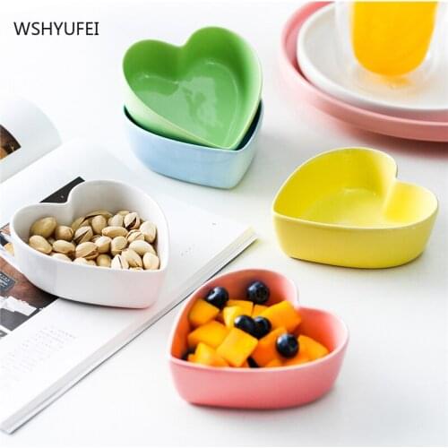 Candy-colored heart-shaped ceramic bowl, with steamed egg dessert double skin milk bowl, cute cake dessert kitchen tableware
