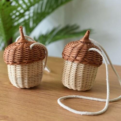 Mini Rattan Basket Bucket Bag Knitted Handbag Crossbody Rattan Bag for Kids Girl Women Beach Photo Props