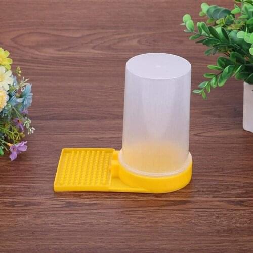 Water Feeder Bee Drinking Nest Entrance Beekeeping Feed Drinking Water Box Plastic Honeycomb Bee Nest Door Feeder Tools