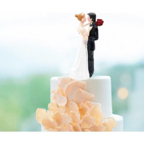 Romantic Cute Bride And Groom Couple Figurines Wedding Cake Topper Decoration Propose Bridal Shower Party Supplies Christmas