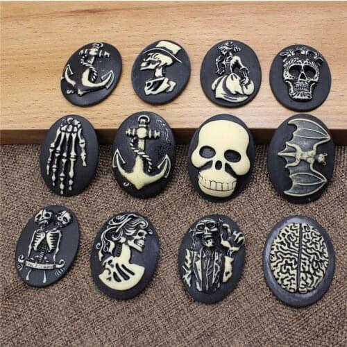 10pcs FlatBack Resin Pattern Terror Skull Flower Animal Cameos Cabochons For Base Blank Tray Necklace Making Approx 29x39mm