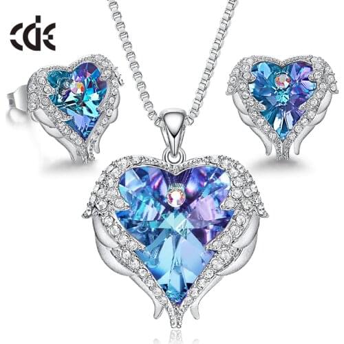 CDE Women Necklace Earrings Jewelry Set Embellished With Crystals from Swarovski Women Heart Pendant Stud Fashion Jewelry Gift
