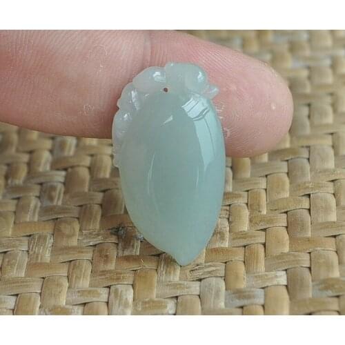 Exquisite shape plump moist jade carved a kind of old pit Peach-Shaped Mantou pendant 5230