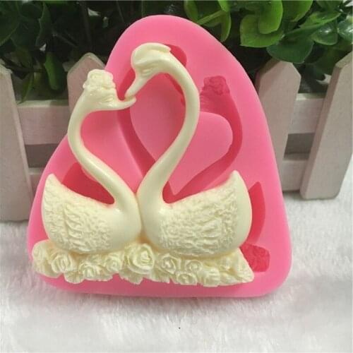 Lovely Swan Shape Fondant Silicone Mold Candle Chocolate Soap Moulds Wedding Cake Decorating Kitchen Baking Tools