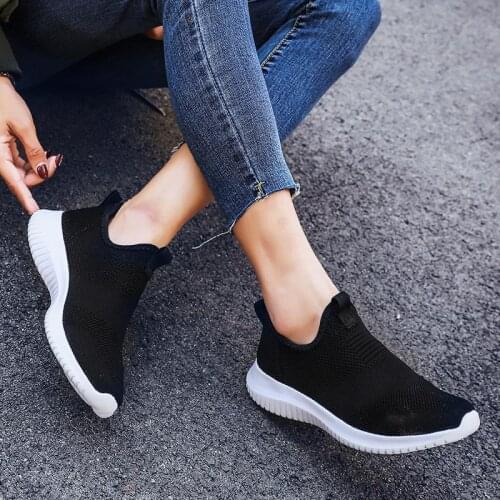 Plus Size Lightweight Sneakers Women Running Shoes Men Sports Shoes Ladies Shoes Sport Summer Trainers Athletic Gym Black E-375