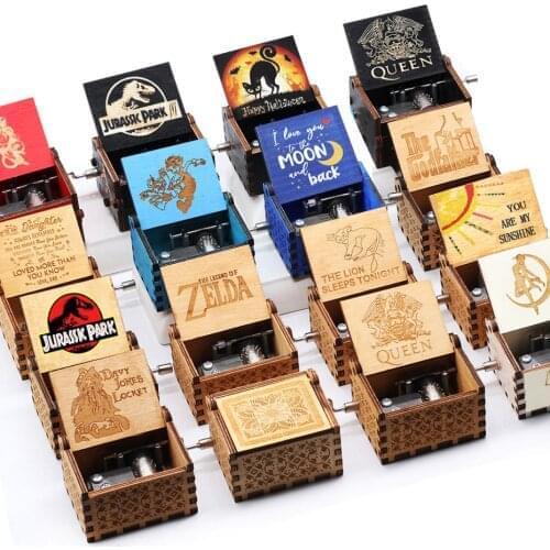 Sales Wholesale QUEEN Music Jurassic Park Music Box Hand Crank Wooden La Vie En Rose Love Mom Christmas Gift
