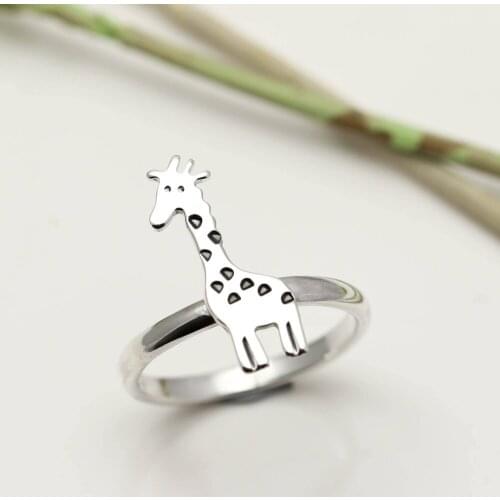 Daisies Cartoon Giraffe Shape Animal Ring Black Epoxy Enamel Ring Fashion Jewelry For Women Birthday Party Gift