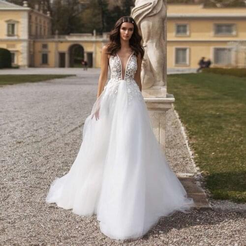 Sexy Sleeveless Wedding Dress Lace Appliques Wedding Gowns A Line Bridal Dresses Custom Made Vestido de noiva 2021 Backless