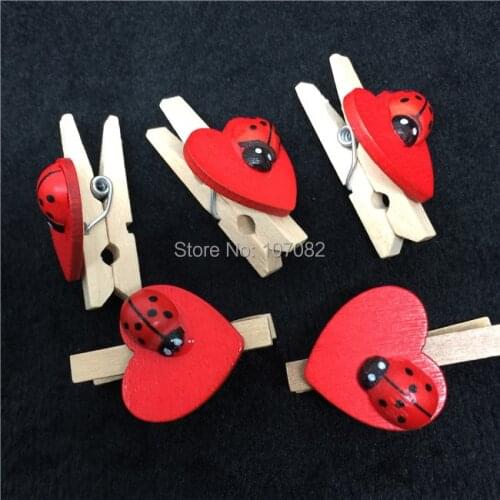 50pcs 30mm Natural Pins Red Heart Ladybugs Wooden Clothespins Paperclips Pegs Wedding Card Holder Gift Wrapping Scrapbooking