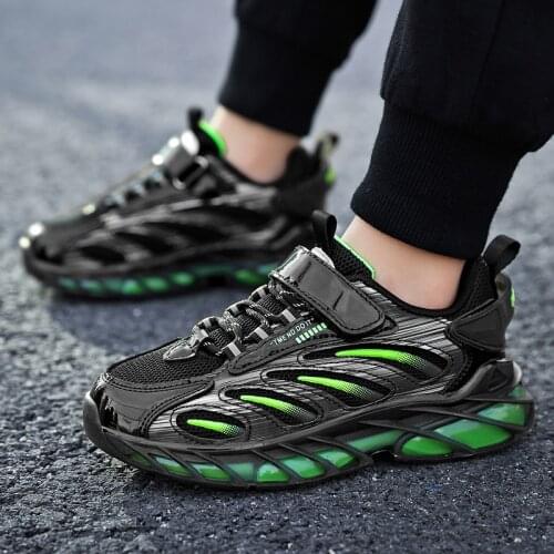 2021 New Luxury Walking Sneakers for Kids Fashion Casual Kids Boys School Shoes Breathable Anti Slip Girls Designer Sneakers