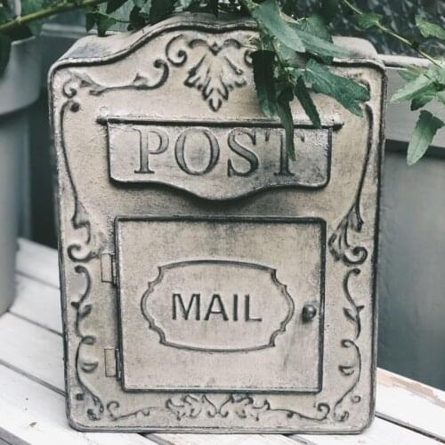 Distressed Retro Decorative Handicraft Metal Mailbox Wall