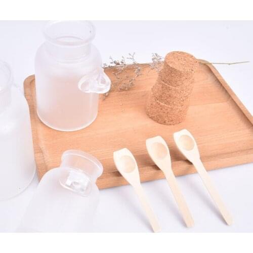 Empty 100ML/200ML/300ML Facial Container Refillable Bottle Plastic Matte Cork Jar Women Mask Bath Salt Bottle With Wood Spoon