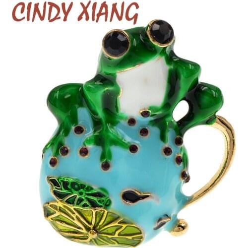 CINDY XIANG New Enamel Cute Cup Brooches For Women Animal Frog Design Kids Jewelry Summer Shirt Pins Jewelry Accessries Gift