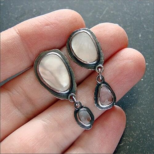 Teardrop White Crystal Stone Dangle Earrings for Women Vintage Antique Silver Color Shell Drop Boho Ethnic Hanging Earrings Gift