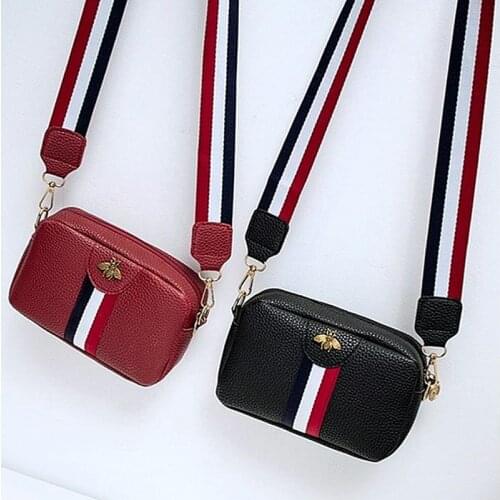 Wholesale Bee Womens Shoulder/Crossbody Bag Stripe Zipper Fashion Belt Wholesale 2020 New Style Mini Purse