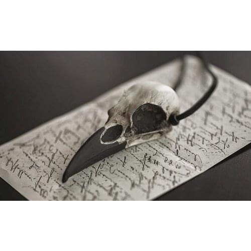 3D Gothic Raven Skull,Large Raven Skull Pendant Halloween Resin Bird Skull Necklace Gothic Taxidermy Faux Bone Jewelry