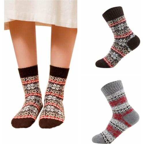 Unisex Autumn Sports Socks Retro National Style Christmas Snowflake Printed Rabbit Hair Woolen Soft Breathable Xmas Socks