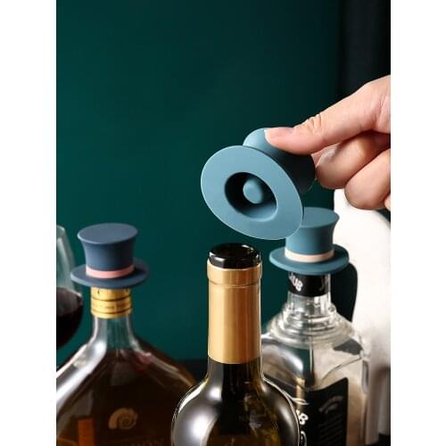 Cute cap shape silicone wine stopper soda bottle cap beverage bottle stopper home decoration bar tool wine bottle stopper