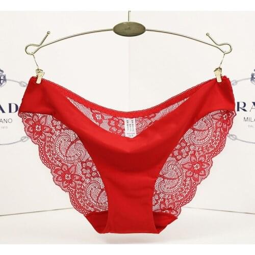 New Ladies Underwear Ice Silk Breathable Soft And Comfortable Panties Sexy Buttocks Lace High-End Womens Briefs