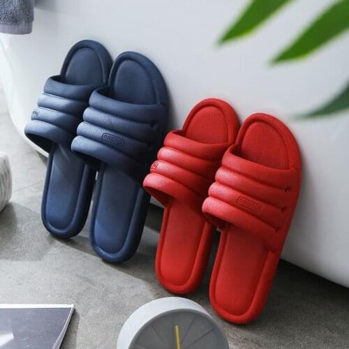 Four Seasons Soft Sole Non-slip Bathroom Slippers Home Indoor Anti-slip Slides Mens House Shoes Couple Beach Sandals Flip Flops