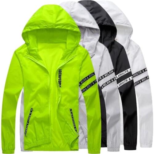 Men`s windbreaker summer Sun protection jacket outwear sports Cycling Thin hooded coats men jaqueta masculina Brand clothing