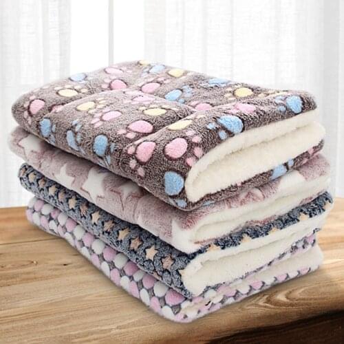 Soft Flannel Pet Mat Dog Bed Winter Thicken Warm Cat Dog Blanket Puppy Sleeping Cover Towel Cushion for Small Medium Large Dogs