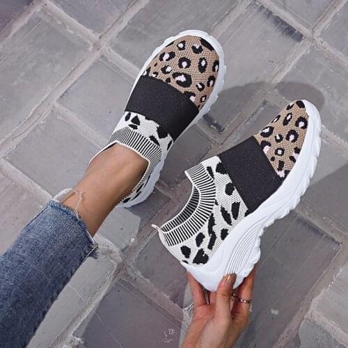 Llogai Spring High Heel Shoes Women Platform Sneakers Ladies Shoes Comfortable Outdoor Walking Solid Casual Shoes Basket Femme