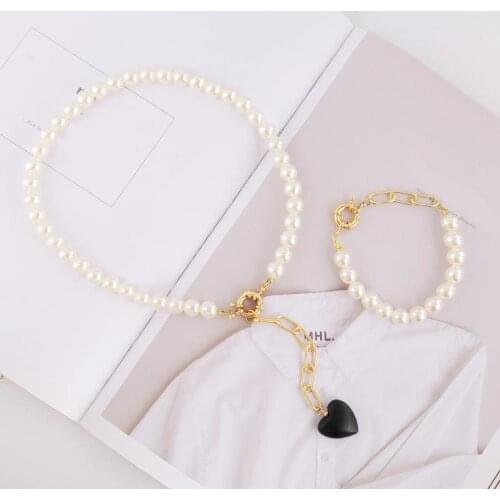 Hot Selling Fresh Water Pearl Necklace and Bracelet Set Jewelry Dubai Bridal Jewelry Set Unique Party Jewelry Icon to Women
