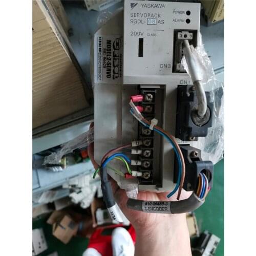 SGDL-08AS servo driver , used one , 90% appearance new , test goods , free shipping