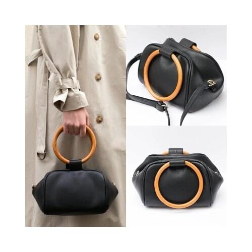 NEW Fashion Shoulder Bag Round Ring Wooden Handle Bag Women Bucket Bag Famous Designer Personality Small Messenger Totes