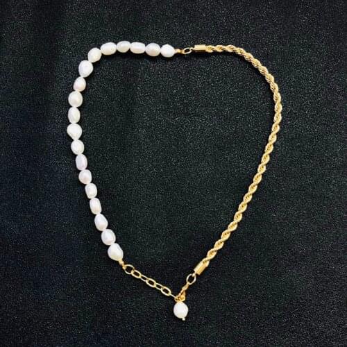 Freshwater pearl twisted twist chain necklace female simple vintage ins niche cold wind collarbone chain choker chain