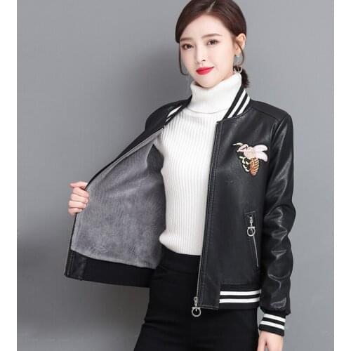 New Sheep Leather Baseball Jacket Women Autumn Winter 2021 Fashion Warm Thick Double-faced Fur Lamb Cashmere Liner Leather Coat