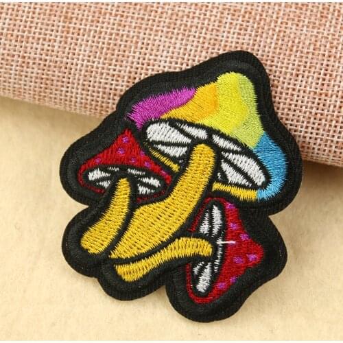 Cartoon Image Realistic Mushroom Patch Paste Childrens Clothes Pants Hat Decor Embroidery Decal Clothing Accessory Wholesale