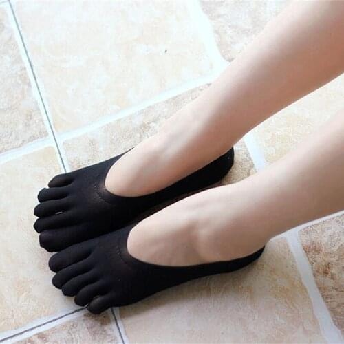 2021 Summer Womens New Cotton Ship Socks Five Finger Socks Thin Solid Color Non Slip Split Toe Socks Fine Mesh Girl Socks