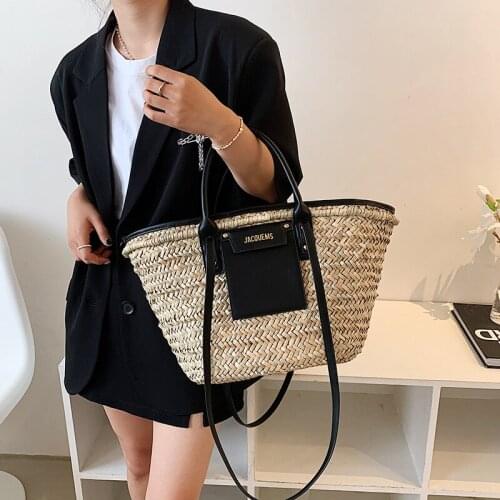Ladies straw woven shoulder bag rattan portable ladies summer beach messenger bag shopping bag large hollow handbag