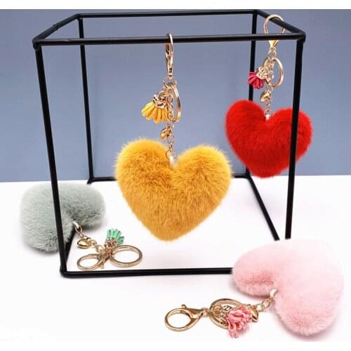 2 Pcs Tassel Peach Heart Key Chain Cute Bag Pendant Heart Plush Car Key Chain Ring Pendant Creative Small Gift Bag Ornaments